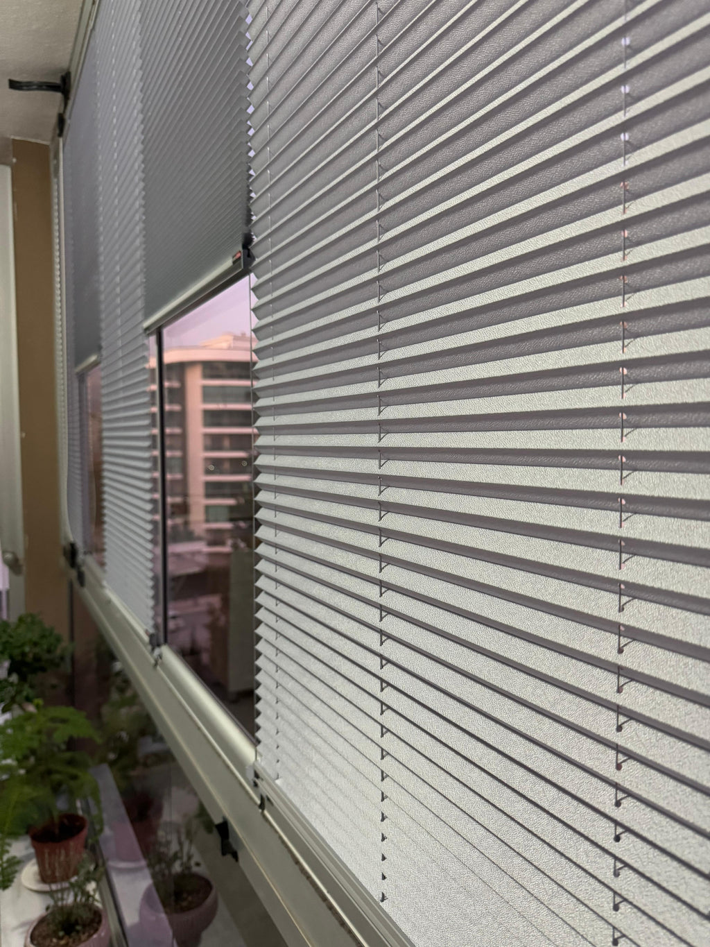 Cam Balkon İçin Güneş Kırıcı Plise Perde