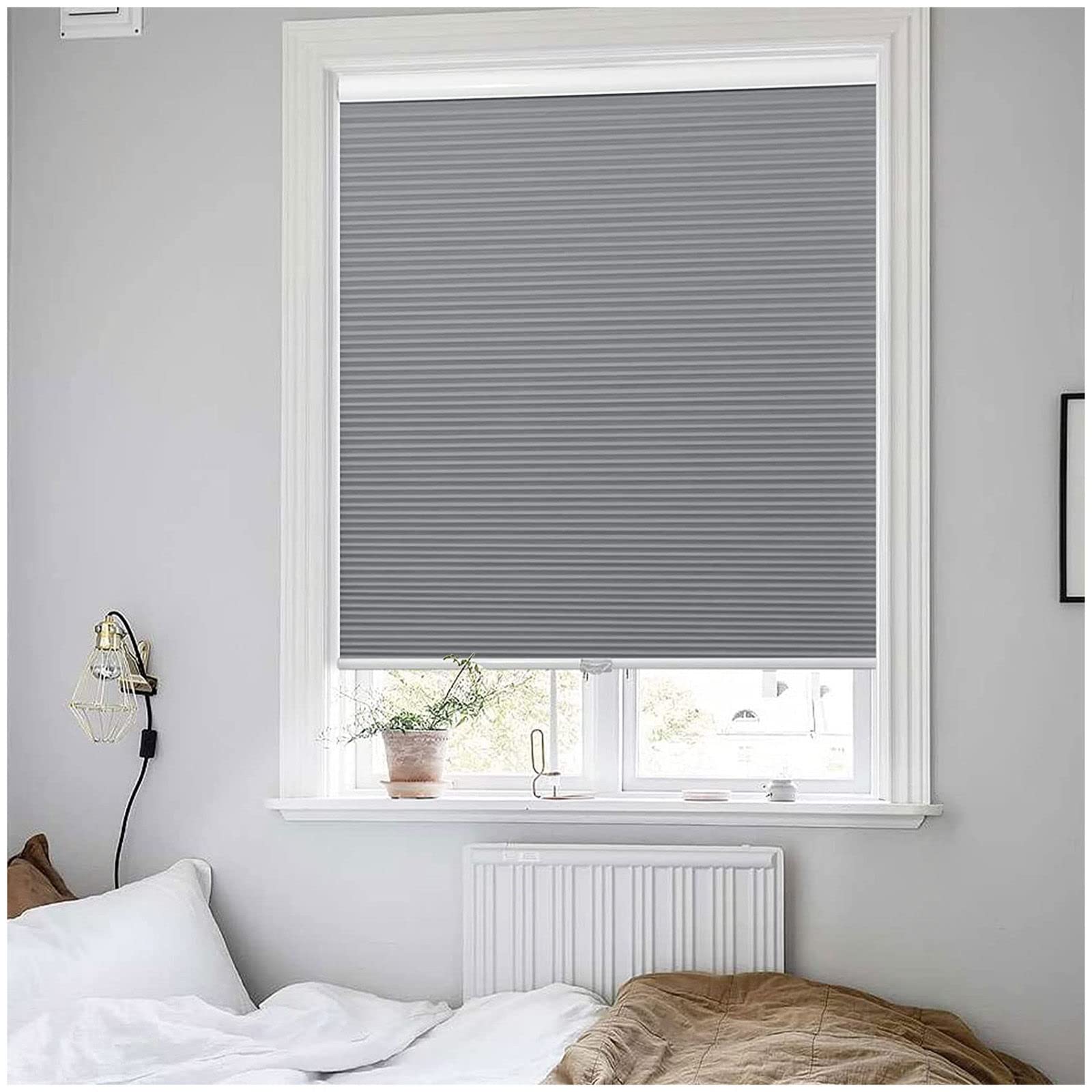 Salon İçin Modern Plise Perde – Şık ve Işığı Ayarlayan Tasarım