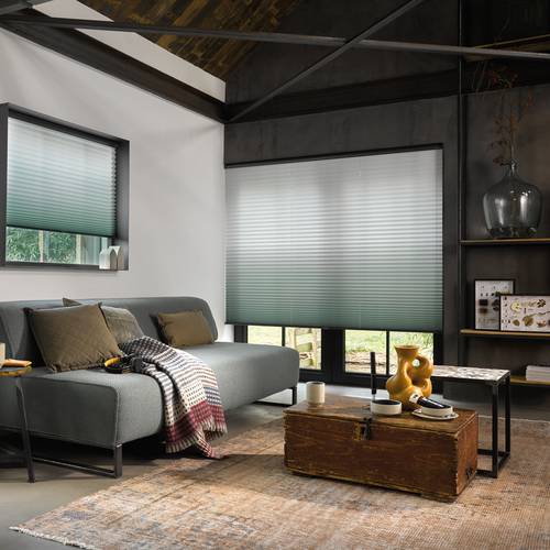 Salon İçin Modern Plise Perde – Şık ve Işığı Ayarlayan Tasarım