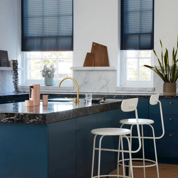 Mutfak Plise Perdeleri – Güneşi Keser, Yağ Tutmaz, Modern Görünüm